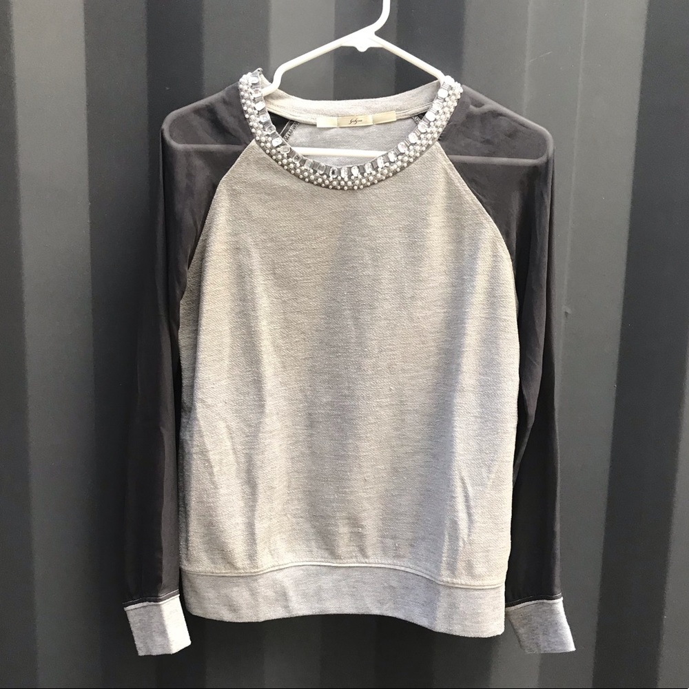 Grey sweater